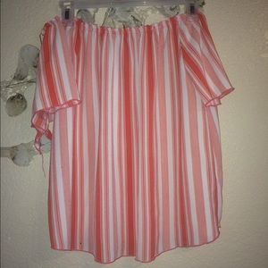 OFF THE SHOULDER TOP